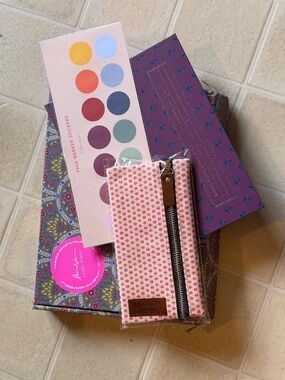 Laurie Denise planner + accessories 2026